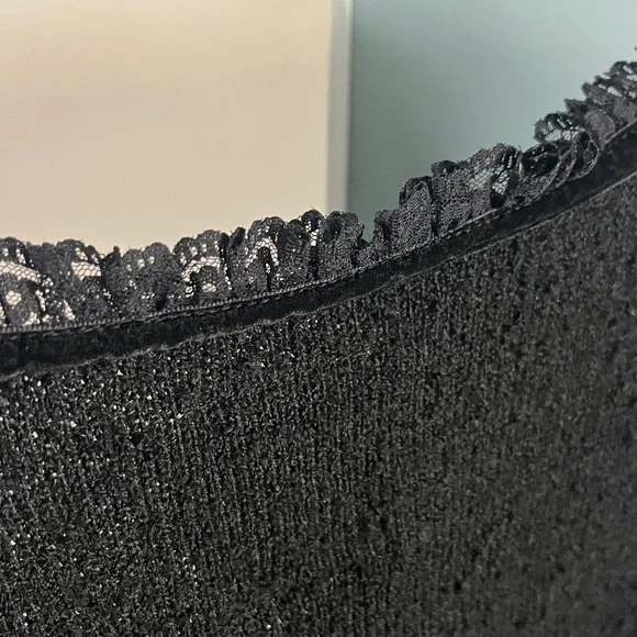 UNIF Vost Top - Picture 10 of 16